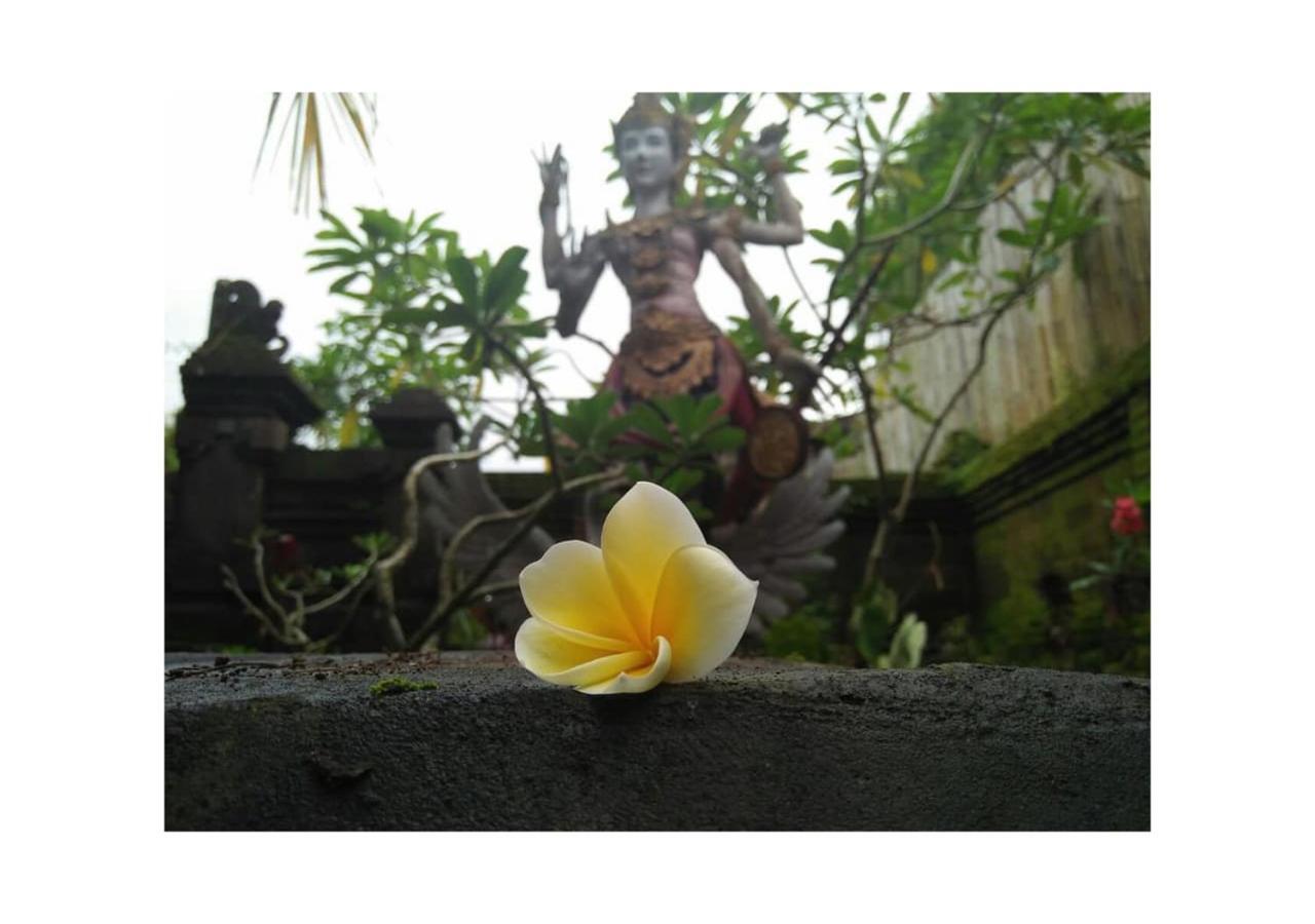Tri Hita Karana House Hotel Mas  Phòng bức ảnh
